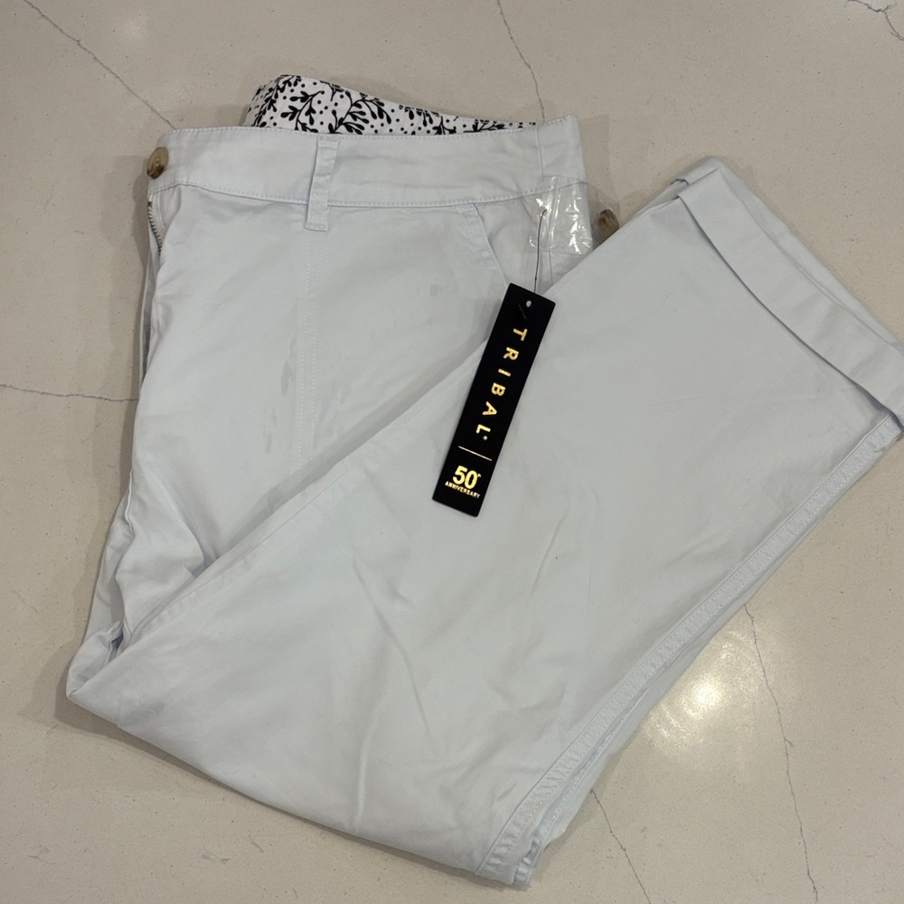 Tribal Soft white chino capris